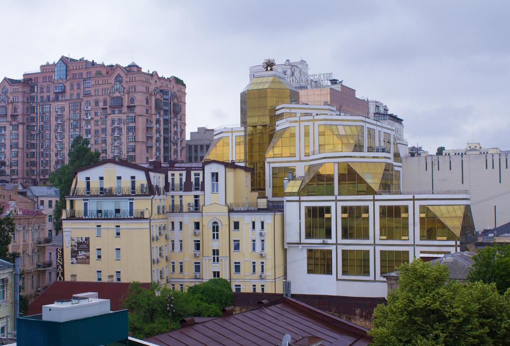 Studia Z Vidom Na Maidan Nezalejnosti Apartamento Kiev Habitación foto